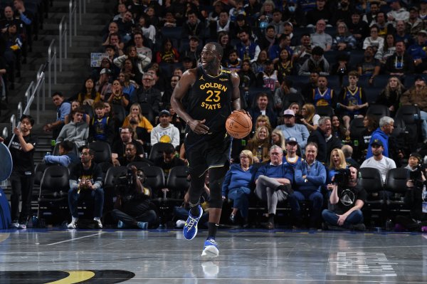 追梦此役高下半场的阐扬进出很大体育录像/图片