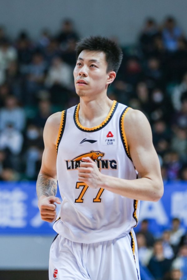 据媒体东谈主@导演我躺哪_basketball表现体育最新信息