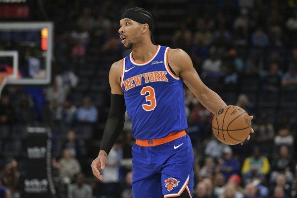 这也阐发了他对球队所作念的孝敬体育录像/图片