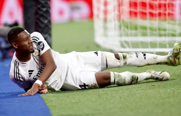 左膝内侧半月板的扯破又将他拽回医务室体育最新信息