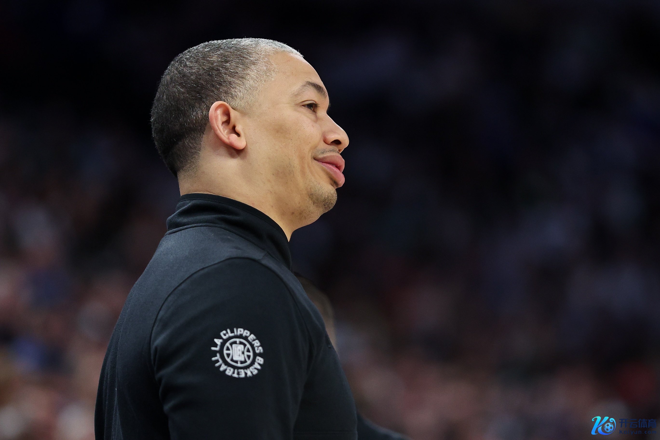 妙手👍👍鲍威尔受伤后谁将干涉瓜代？卢：不铭刻了